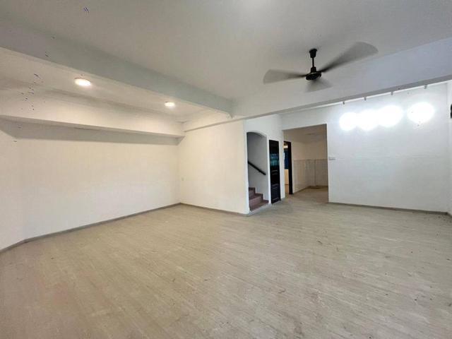 FOR SALE Jalan Kerapu Taman Guru 2 Storey corner lot