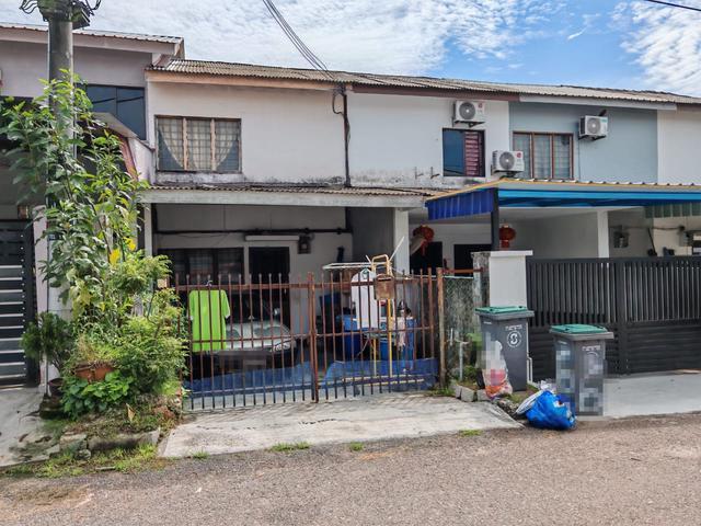 For Sale Jalan Lading Taman Puteri Wangsa 2 storey low cost House