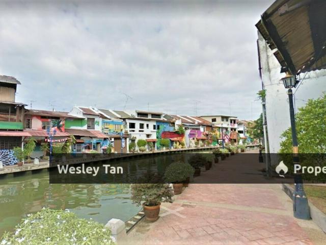 FOR SALE Jonker Commercial Building 2 Storey Building Attached with Melaka Riverside Dual Front and Back Door