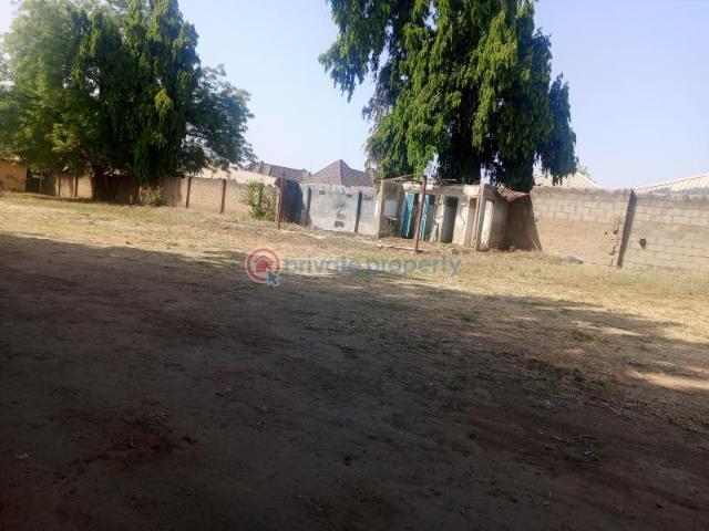 For sale: Land Ado Karu Nassarawa PID: 6PCEHM | Private Property Nigeria