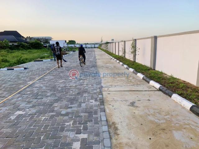 For sale: Land Genesis Court Phase 3 General Paint Bus Stop Before Lagos Business School Abraham Adesanya Ajah Lagos PID: 0PASRW | Private Property Nigeria