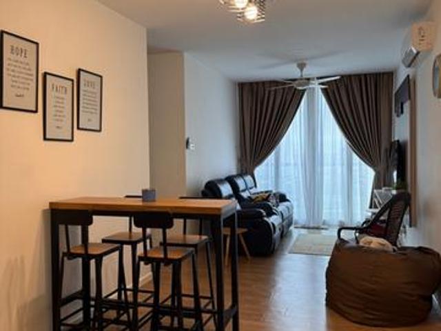 For SaleFully Furnished Lakefront Residence Cyberjaya