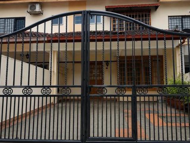 FOR SALE Leasehold Double Storey Terrace House Taman Pin