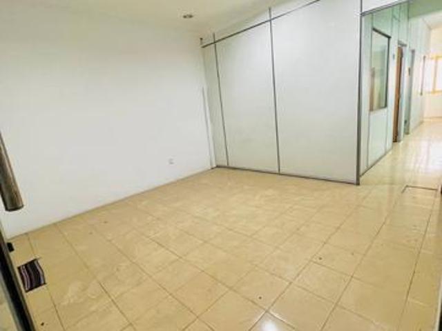 Freehold Mezzanine Shoplot Taman Sri Batu Caves Selangor