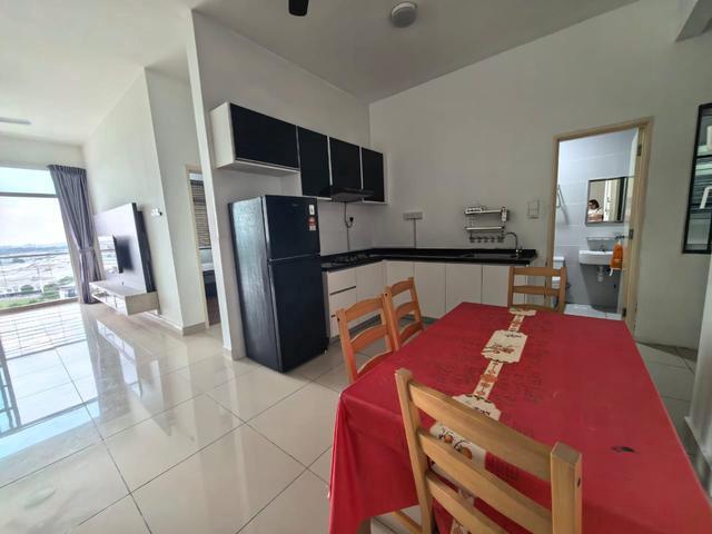 FOR Sale Nusa Height Apartment Downstairs is the CW Bus stop