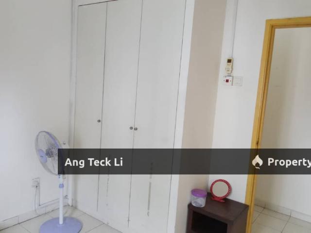For sale! Nusa perdana service apartment @ gelang patah°°