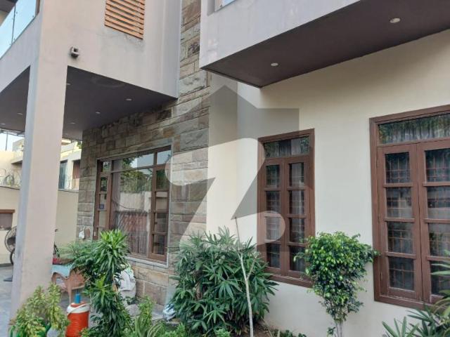 FOR SALE Owner Built 500 Square Yards Bungalow DHA Phase 6, Near Khayaban E Badar & Hillal DHA Phase 6