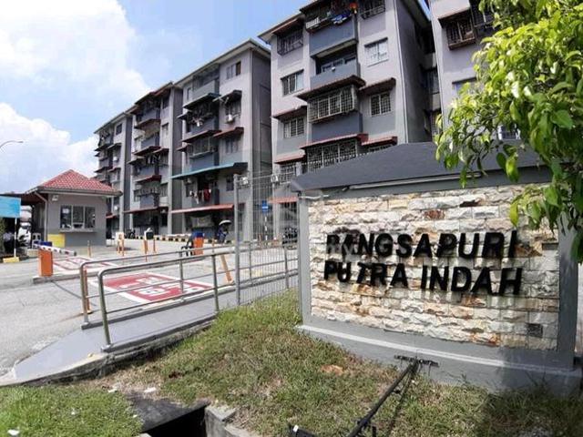 FOR SALE Pangsapuri Putra Indah Seri Kembangan1st Floor