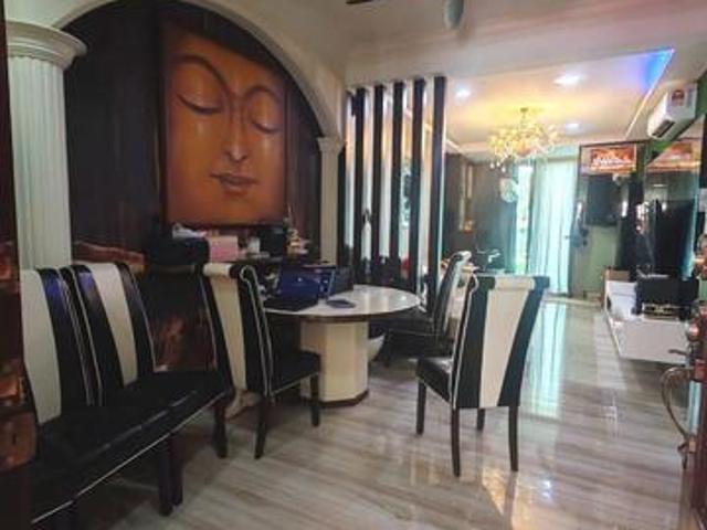 For Sale PALM COURT TOWN HOUSE KULAI