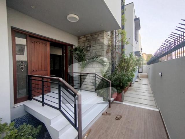 For sale: premium 500 sq. Yard bungalow in dha phase 8