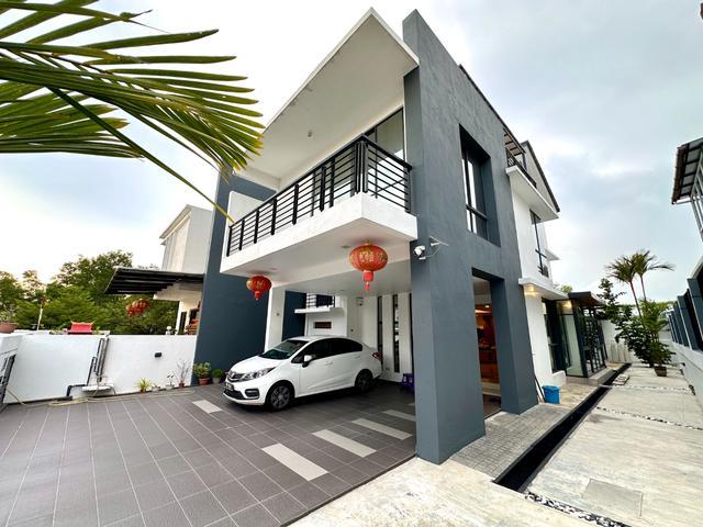 For Sale Saffron Puteri Heights Rawang 2Sty SemiD Fully Reno
