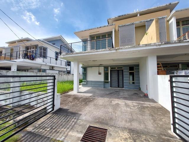 FOR SALE Semi D Cluster Two Storey House SP 10 Bandar Saujana Putra