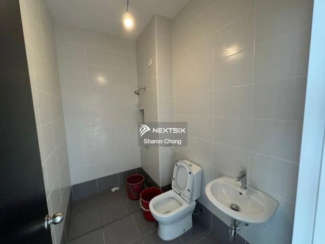FOR SALE Setapak Green Condo 3+1 rooms and 3 bathrooms 2 parking spaces Selling prices: rm550k