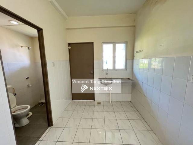 For sale Setia Utama 1, Setia Alam 3 Storey Semi D fully renovated