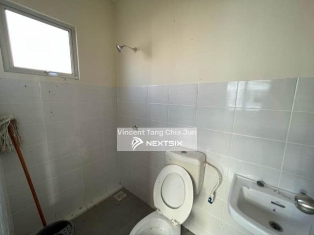 For sale Setia Damai 16, Setia Alam Semi D Cluster partially furnsihed