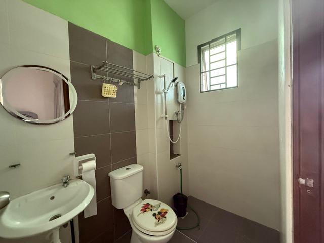 For Sale Single Storey at Tmn Daya Y169