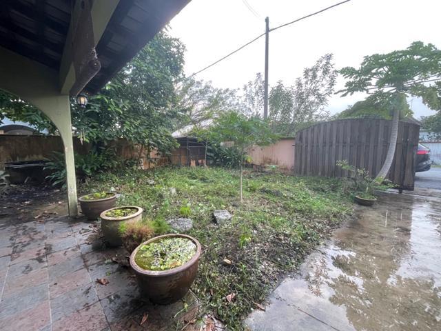 FOR SALE Single Storey Bungalow at Taman Garing Rawang
