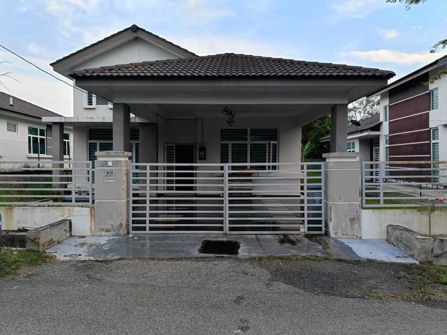 FOR SALE Single Storey Bungalow at Taman Senimas Kuala Pilah NS