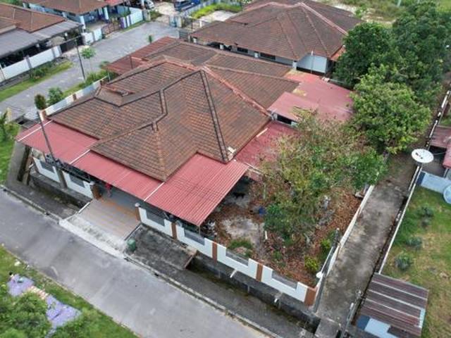 FOR SALE Single Storey SemiDetached House Matang Kuching