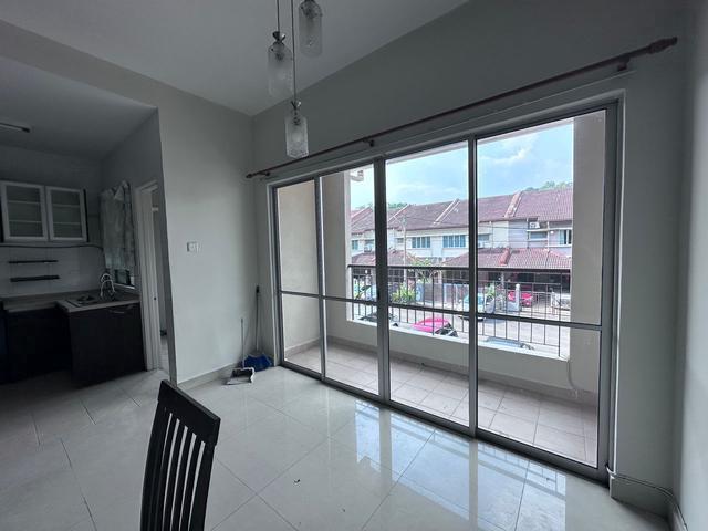 For Sale Spacious 3 Bedroom Townhouse in Serdang Heights Malaysia