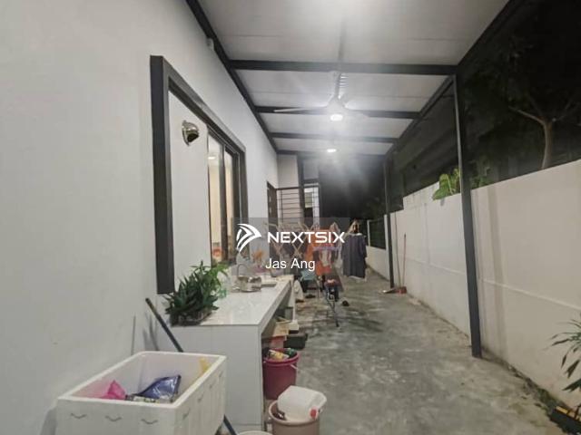 FOR SALE Sublot 1, Lot 3042, Eastmoore Centre, 2 1/2 mile, Rock Road