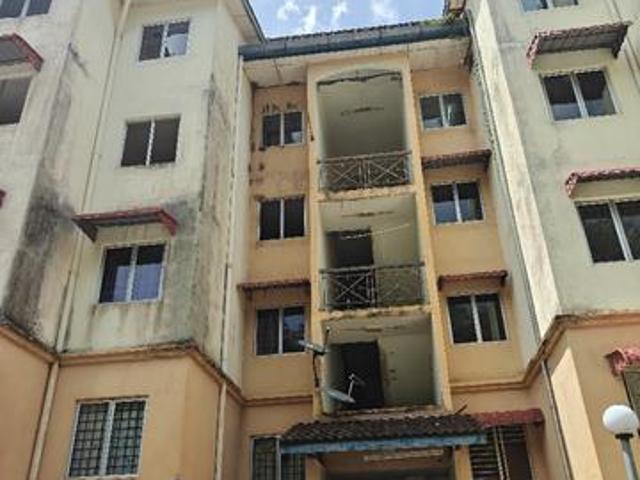 FOR SALEApartment Cempaka Taman Bunga Raya Bukit Beruntung Rawang