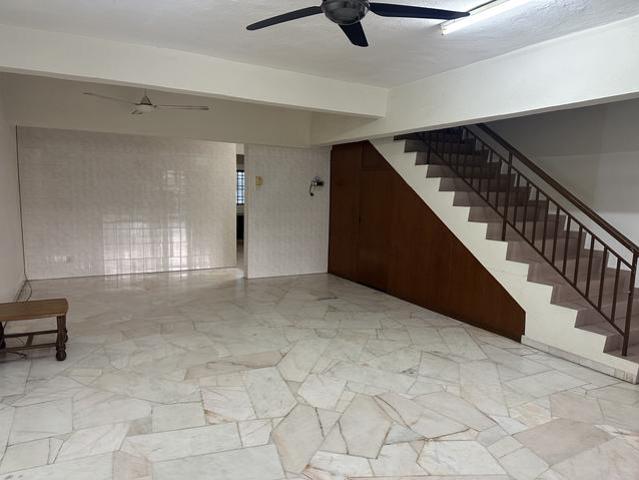 For saleFreehold double storey linked house at Berjaya Park Shah Alam