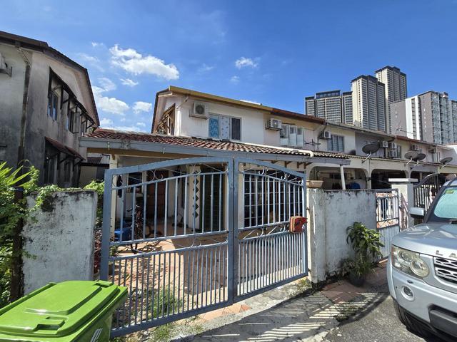 For SaleFREEHOLD Terrace 2sty Seri Petaling
