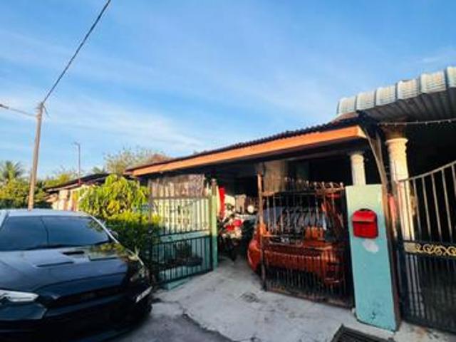 FOR SALEHOT AREARENOVATEDTAMAN GUAR PERAHUKUBANG SEMANG Penang