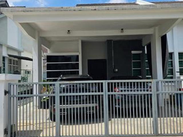 FOR SALEHOT AREATaman Tunku Intan Safinaz Jitra Kedah