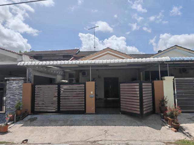 For SaleKulai Bandar Putra Jalan Kenari Single Storey House