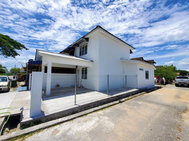 FOR SALERenovated Double Storey End Lot