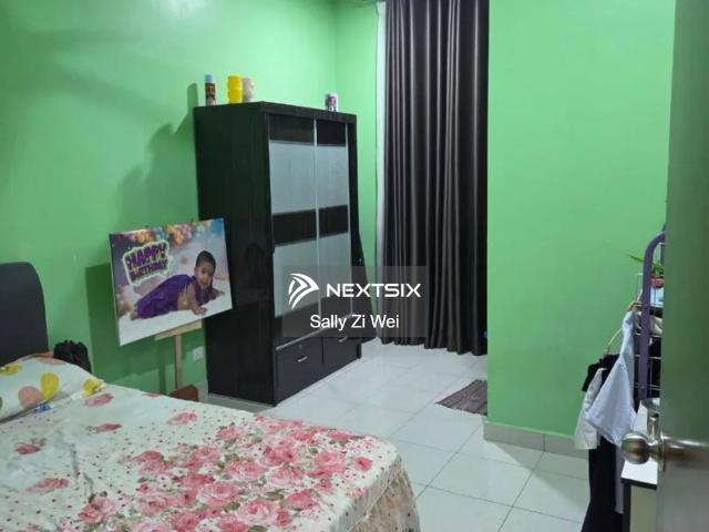 For Sales Bandar Uda Utama 2 storey Semi D Corner