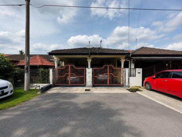 FOR SALESingle Storey Terrace House Taman Mesra Kajang