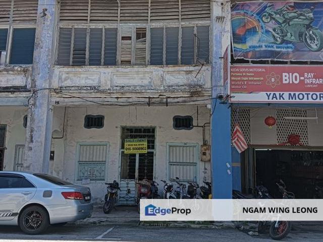 For Sale Freehold Prewar Double storey Shophouse in Menglembu Town, Perak
