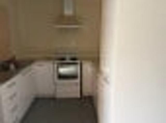 House for removal Rowena 75