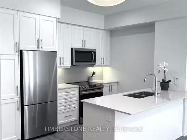 For rent: 40 21 HONEYCRISP CRESCENT, Vaughan Vaughan Corpor.