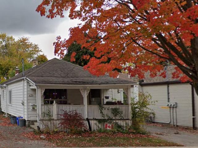FOR RENT: 439 South Street