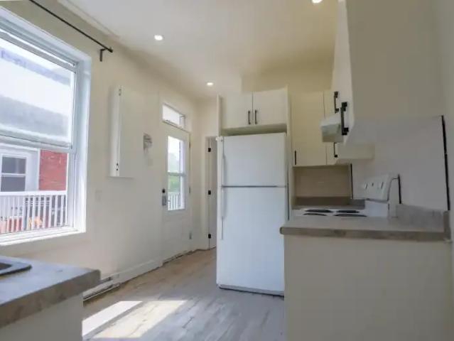 For Rent 4 Bedroom Apartment Montreal QC DLS98340786
