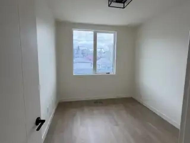 For Rent 4 Bedroom Apartment Calgary AB DS102752526