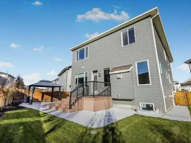 For Rent 4 Bedroom Apartment Calgary AB DS104401557