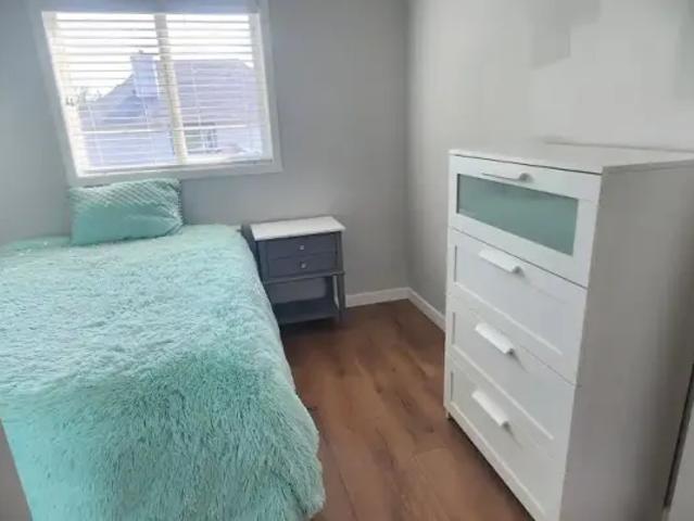 For Rent 4 Bedroom Apartment Calgary AB DS104563246
