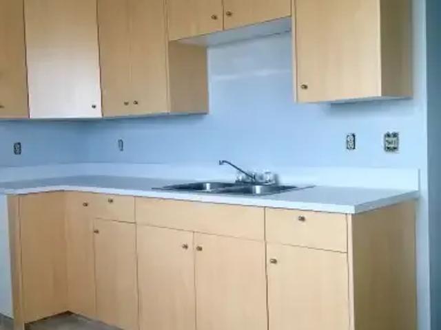 For Rent 4 Bedroom Apartment Calgary AB DS104179995