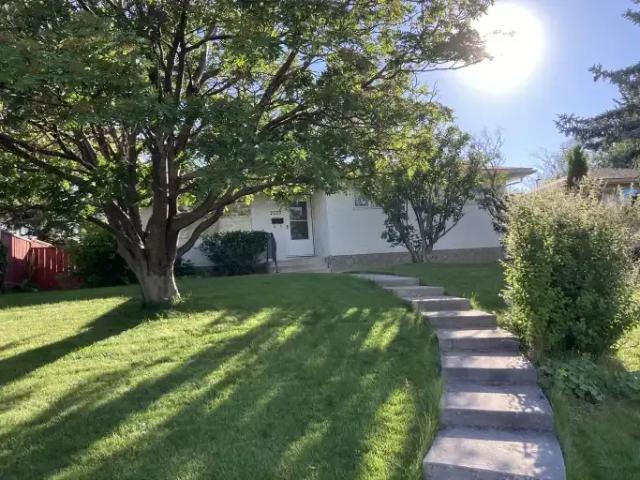 For Rent 4 Bedroom Apartment Calgary AB DS104182075