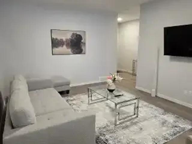 For Rent 4 Bedroom Apartment Calgary AB DS104362383