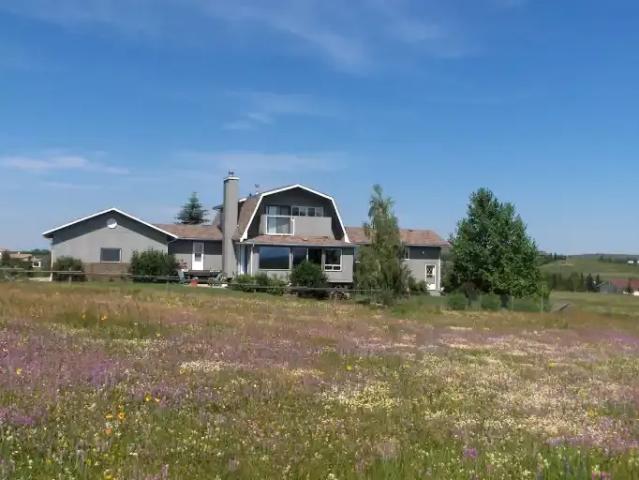 For Rent 4 Bedroom Apartment Cochrane AB DS104179784