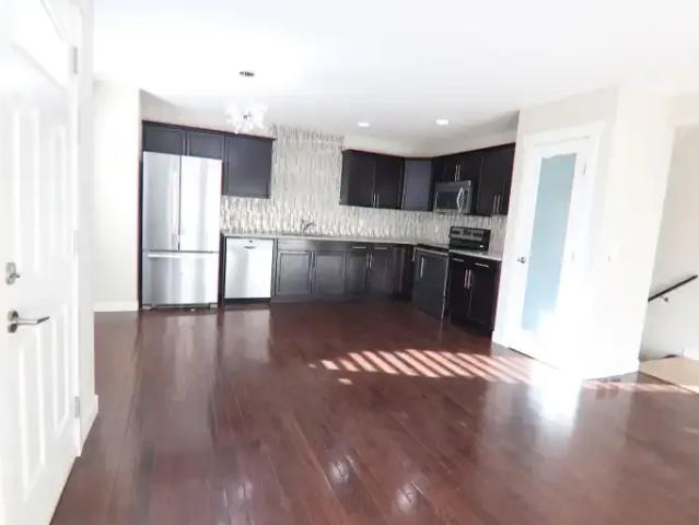 For Rent 4 Bedroom Apartment Edmonton AB DLS101986675