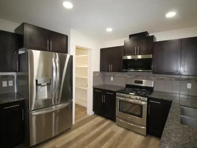 For Rent 4 Bedroom Apartment Edmonton AB DLS102752204