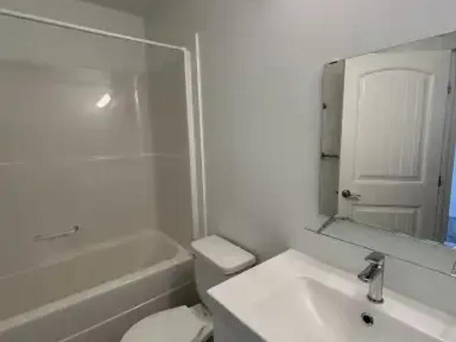 For Rent 4 Bedroom Apartment Edmonton AB DLS102794865