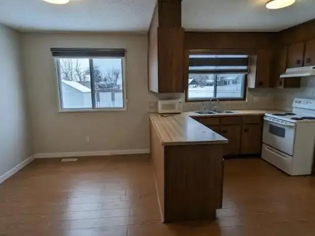 For Rent 4 Bedroom Apartment Edmonton AB DLS102845593
